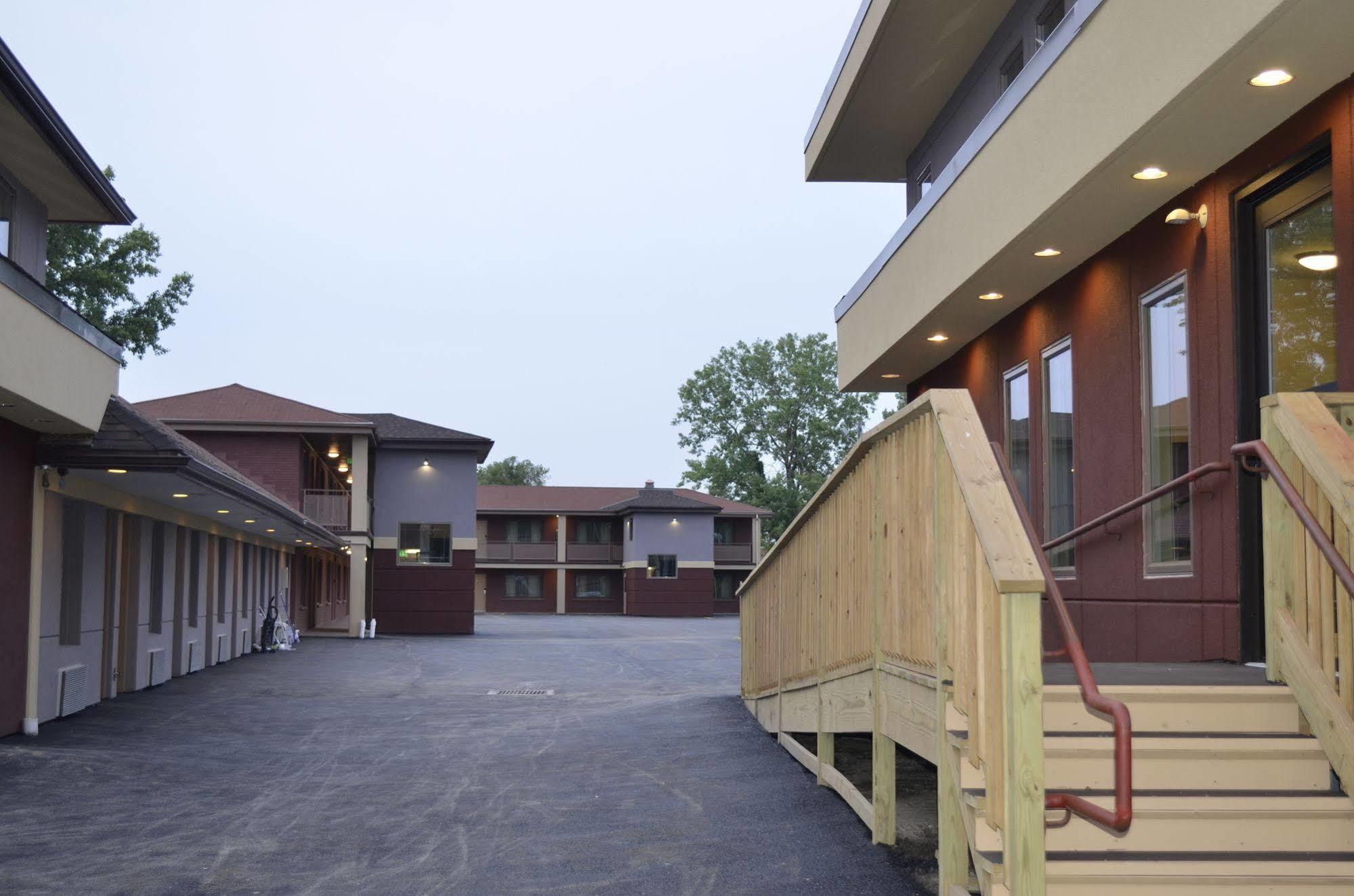 Aarya Hotel By Niagara Fashion Outlets Niagara Falls Exterior photo